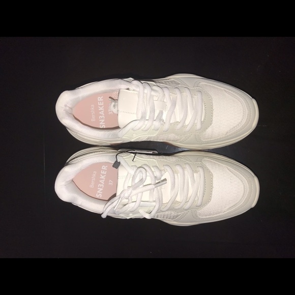 bershka sn3aker